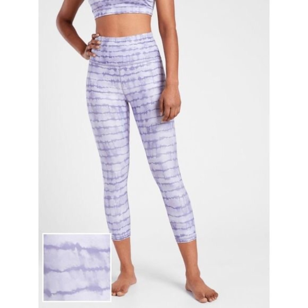Athleta Elation Printed Capri - Small Tall 23”